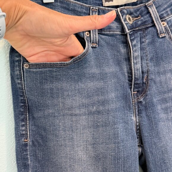 Levi's Capri Denim Jeans Size 4‎ - Picture 3 of 12